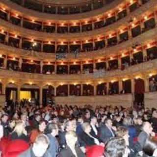Stasera a teatro con il musical "Una Storia d'Amore e di Passione"