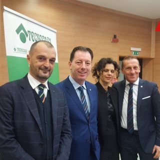 Mercato immobiliare: prezzi ancora bassi, si compra di più in città e meno in campagna