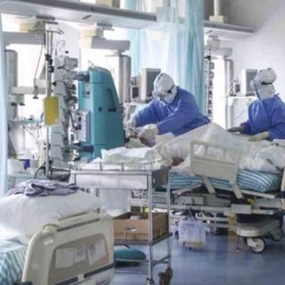 Un reparto di terapia intensiva (foto d'archivio)