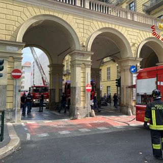 Anche i vigili del fuoco di Asti in supporto a Torino per l'incendio di piazza Carlo Felice