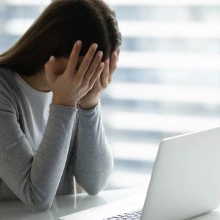 Una proposta di legge per dare sostegno alle vittime di truffe sentimentali online
