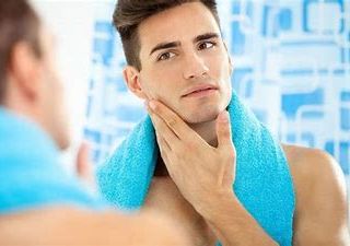 La cosmesi bio dedicata all'uomo nei due punti vendita Rava e Fava di Asti