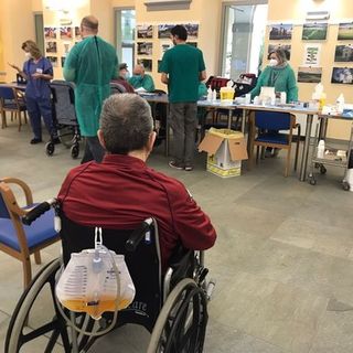 I precari della Sanità assorbiti nelle Rsa, c'è l'accordo con la Regione: &quot;Nessuno starà a casa&quot;