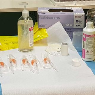 Vaccinazioni Piemonte, dal 15 marzo preadesioni per ultra 70enni, e categorie fragili