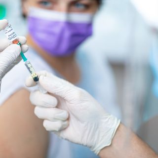 Oggi in Piemonte vaccinate 12.336 persone contro il Covid.  7.430 ultraottantenni