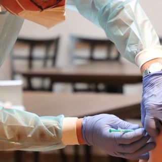 Oggi in Piemonte vaccinate oltre 28mila persone. A oltre 23mila è stata somministrata la terza dose