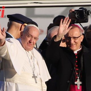 Il vescovo di Asti con Papa Francesco (MerfePhoto)