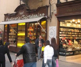 vie dello shopping - immagine di repertorio