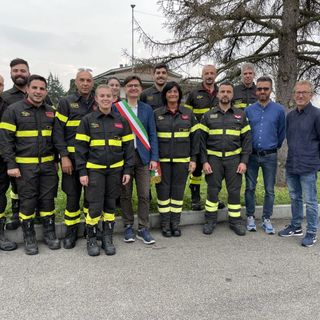 Alberi secchi e pericolosi? A Villanova l'addestramento dei vigili del fuoco aiuta il paese