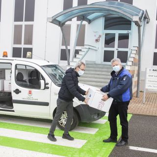 La Basf di Villanova dona 13 pacchi dono per le famiglie del territorio