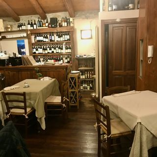 Al Bial: un gioiellino di pietra e legno in cui i sapori della Val Maira danno il meglio di sè