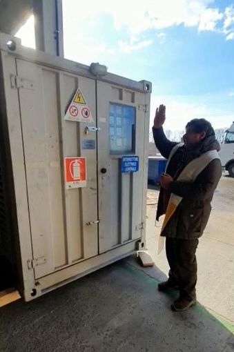 La benedizione del generatore destinato ad un ospedale ucraino