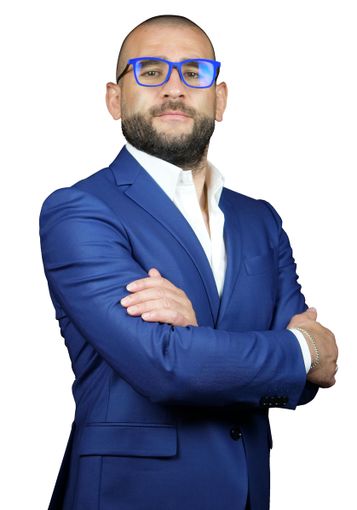 Car Free lancia la sua App per offrire un servizio ancora più  efficiente e immediato ai propri clienti Car Free lancia la sua App per offrire un servizio ancora più  efficiente e immediato ai propri clienti