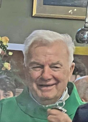 L'addio a Don Gianni Robino, pastore amato dalla comunità di Nizza Monferrato