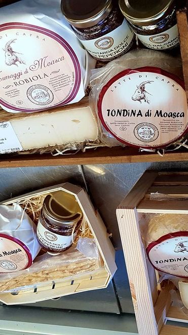 Formaggi dell'Astigiano tra i regali natalizi Formaggi dell'Astigiano tra i regali natalizi