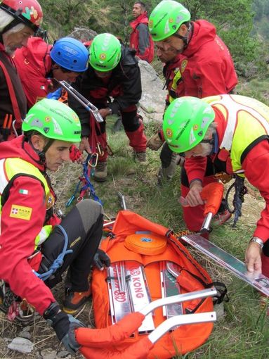 Traversella (TO): grave infortunio per un climber astigiano di 56 anni