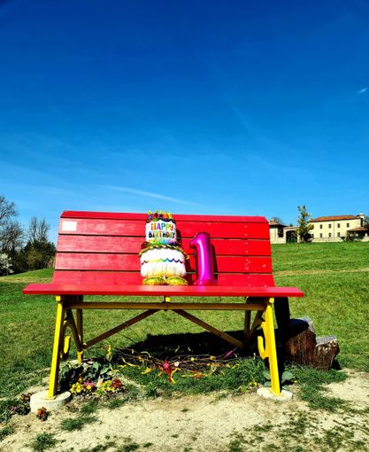 A Marmorito Santa Maria di Aramengo la Big bench compie un anno A Marmorito Santa Maria di Aramengo la Big bench compie un anno