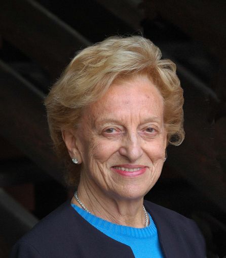 Morta Maddalena Raspini. Insieme al fratello Umberto ha consolidato l'azienda