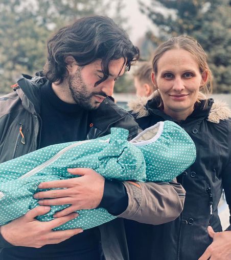 Profughi Ucraina: ad Asti 37 famiglie hanno messo a disposizione la propria casa nella piattaforma regionale. Quattro hanno telefonato in Comune Profughi Ucraina: ad Asti 37 famiglie hanno messo a disposizione la propria casa nella piattaforma regionale. Quattro hanno telefonato in Comune