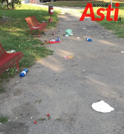 Biberach e Giardini Pubblici un mese dopo, degrado immutato [VIDEO E FOTO]