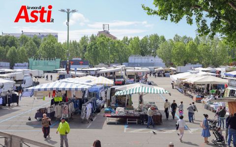 Fiera Carolingia in festa, ma il Mercato Unificato di piazza del Palio resta desolato