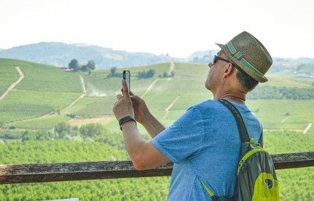 Per Golosaria l'Astigiano si veste di colori, tra arte e paesaggi da scoprire