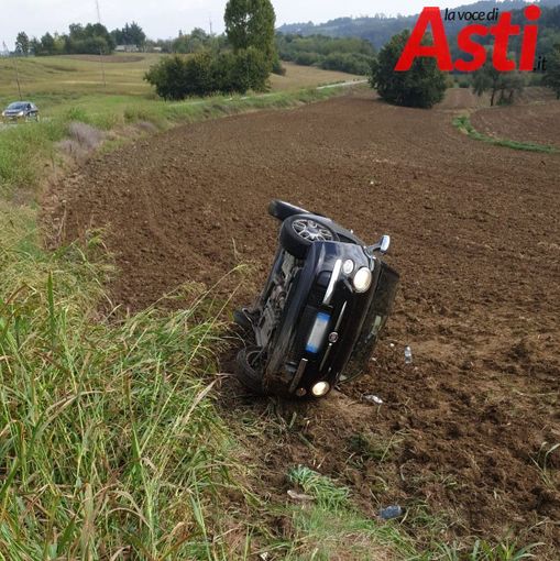 Giovane automobilista ricoverata in codice giallo dopo il ribaltamento della sua auto