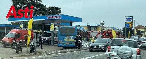 Ph. Andrea Clovis Ph. Andrea Clovis