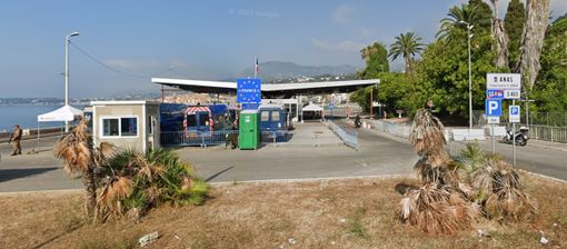 Il posto di confine di Ponte San Ludovico, tra Ventimiglia e Montone Il posto di confine di Ponte San Ludovico, tra Ventimiglia e Montone