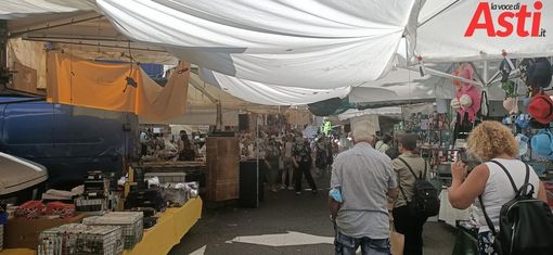 Querelle mercato, la commissione Mercati Astigiani: "Finalmente ci siamo seduti attorno a un tavolo e ci siamo ascoltati" Querelle mercato, la commissione Mercati Astigiani: "Finalmente ci siamo seduti attorno a un tavolo e ci siamo ascoltati"