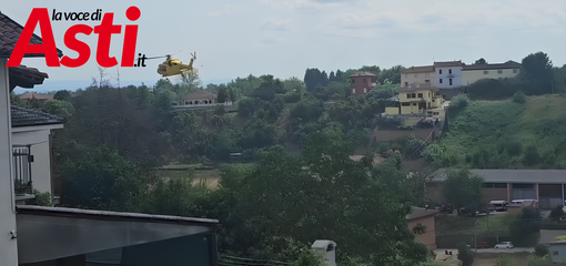 L'elisoccorso si alza in volo dopo aver caricato l'infortunato