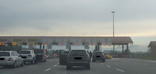 Disagi oggi sulla Asti - Cuneo e lunghe code per un malfunzionamento al casello di uscita