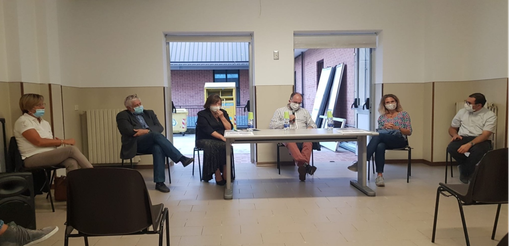 Nella foto, da sinistra: Paola imarisio, Renato Parisio, Mariangela Cotto, Maurizio Rasero, Stefania Morra, Don Rodrigo Limeira