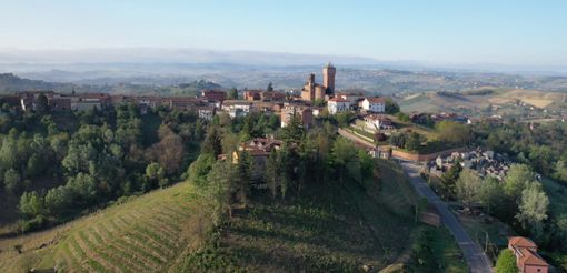 Appuntamento teatrale con lo spettacolo "A' l'è sciopaje na pùpa" a Mongardino Appuntamento teatrale con lo spettacolo "A' l'è sciopaje na pùpa" a Mongardino