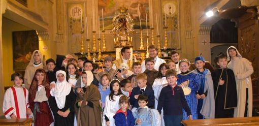 A Montechiaro i ragazzi festeggiano la 'Notte dei Santi', alternativa ad Halloween