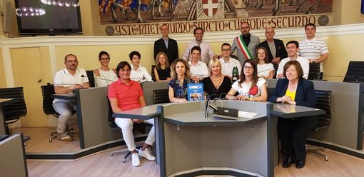 Studenti dello scientifico premiati in Comune Studenti dello scientifico premiati in Comune
