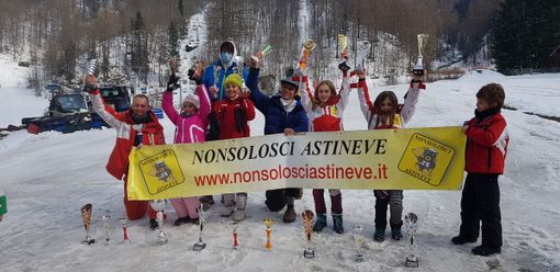 Sci, pioggia di medaglie per il racing team 'Nonsolosci' di Asti al Grand Prix Neve 2021