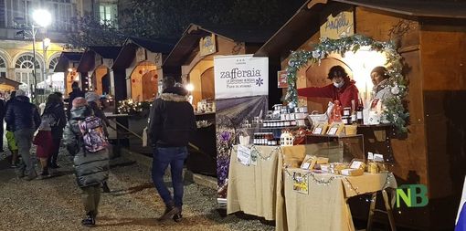 A Biella il Natale si illumina di magia, grazie al Mercatino degli Angeli e ai Presepi delle valli