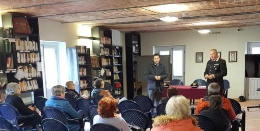 Anche a Castelnuovo Belbo gli incontri tra l'Arma dei carabinieri e i cittadini, contro le truffe