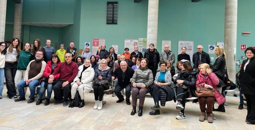 Foto di gruppo per i primi 50 volontari