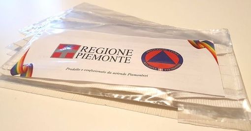 Scattano le denunce per il video-bufala sulla presunta tossicità delle mascherine della Regione [VIDEO]