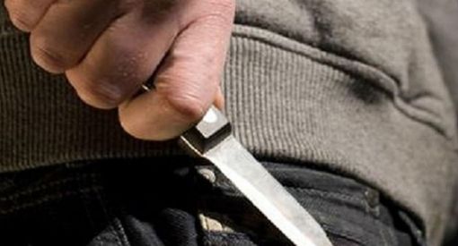 Giovane astigiano arrestato a Collegno dalla polizia locale. È stato trovato in possesso di ecstasy e di un coltello Giovane astigiano arrestato a Collegno dalla polizia locale. È stato trovato in possesso di ecstasy e di un coltello