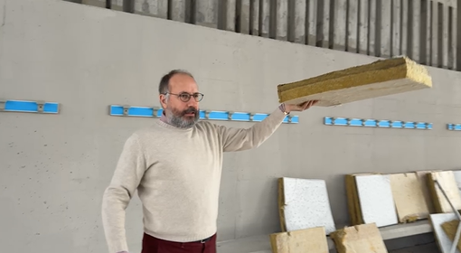 Un fermo immagine tratto dalla diretta social del sindaco Un fermo immagine tratto dalla diretta social del sindaco