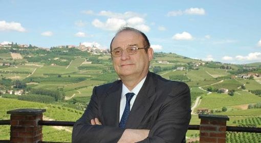 E’ morto Giuliano Soria, ex potentissimo patron del Grinzane Cavour travolto dagli scandali E’ morto Giuliano Soria, ex potentissimo patron del Grinzane Cavour travolto dagli scandali
