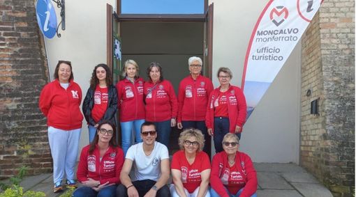 Le volontarie dell'ufficio turismo Le volontarie dell'ufficio turismo