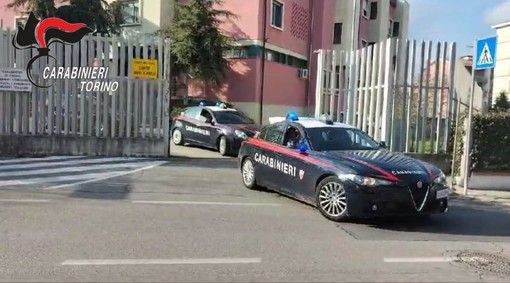 La droga? Veniva servita insieme al caffè: due persone nei guai, spacciavano all'interno di un locale La droga? Veniva servita insieme al caffè: due persone nei guai, spacciavano all'interno di un locale