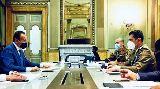 "Meno fogli, più fiale": è l'appello del Piemonte rivolto al generale Figliuolo "Meno fogli, più fiale": è l'appello del Piemonte rivolto al generale Figliuolo