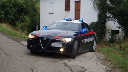 Canelli, blitz nelle campagne: scoperti in una cascina 12 lavoratori irregolari in condizioni disumane Canelli, blitz nelle campagne: scoperti in una cascina 12 lavoratori irregolari in condizioni disumane