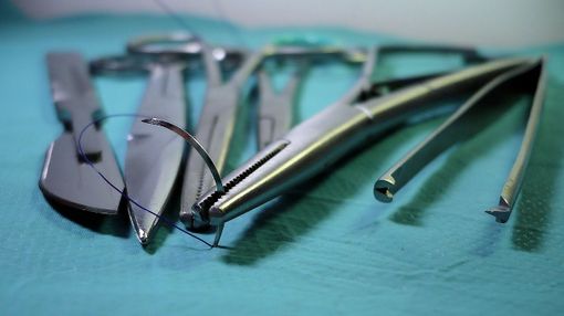 Modellare il corpo con la chirurgia Modellare il corpo con la chirurgia