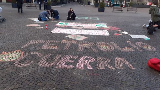 Alcune immagini del presidio di oggi Alcune immagini del presidio di oggi